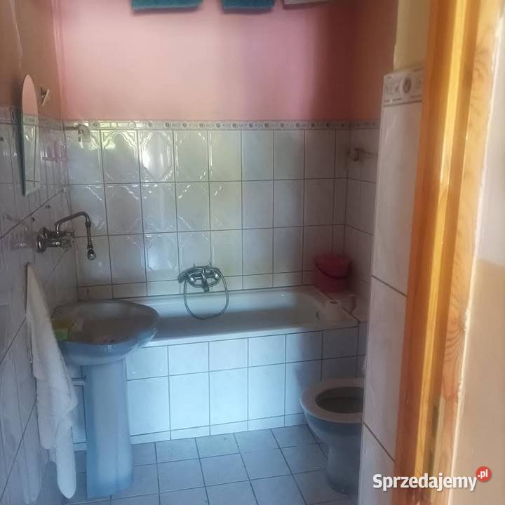 Sprzedam mieszkanie z potencjałem oddzielna kuchnia Kwitajny