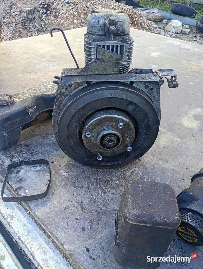 Silnik farymann Diesel uszkodzony 15 d Lipowica