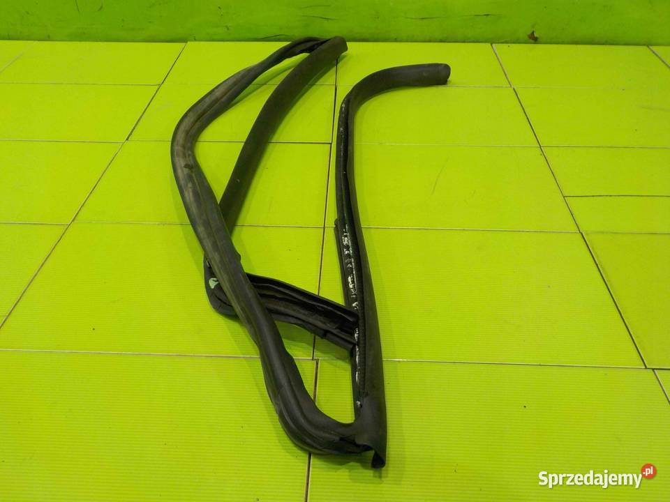 PEUGEOT 308 I CC LIFT 12r uszczelka szyby gorna Uszczelki szyb