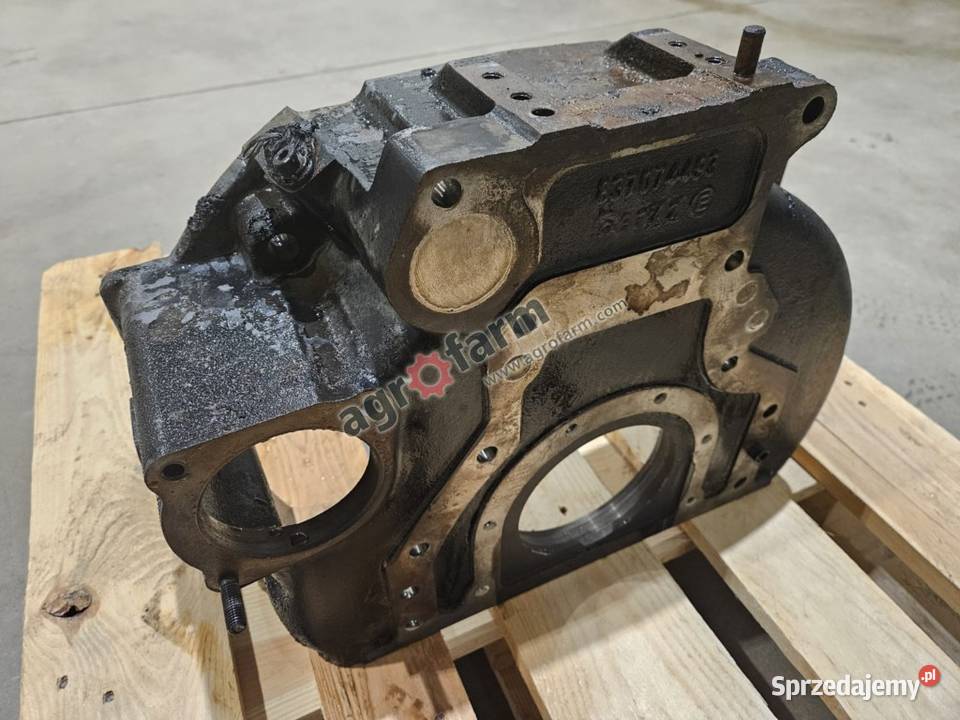 Obudowa koła zamachowego Massey Ferguson 6614 Byków