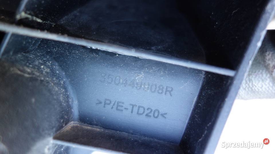 MEGANE IV SEDAN ŚLIZG ZDERZAKA LEWY PRAWY TYŁ Ruda Śląska