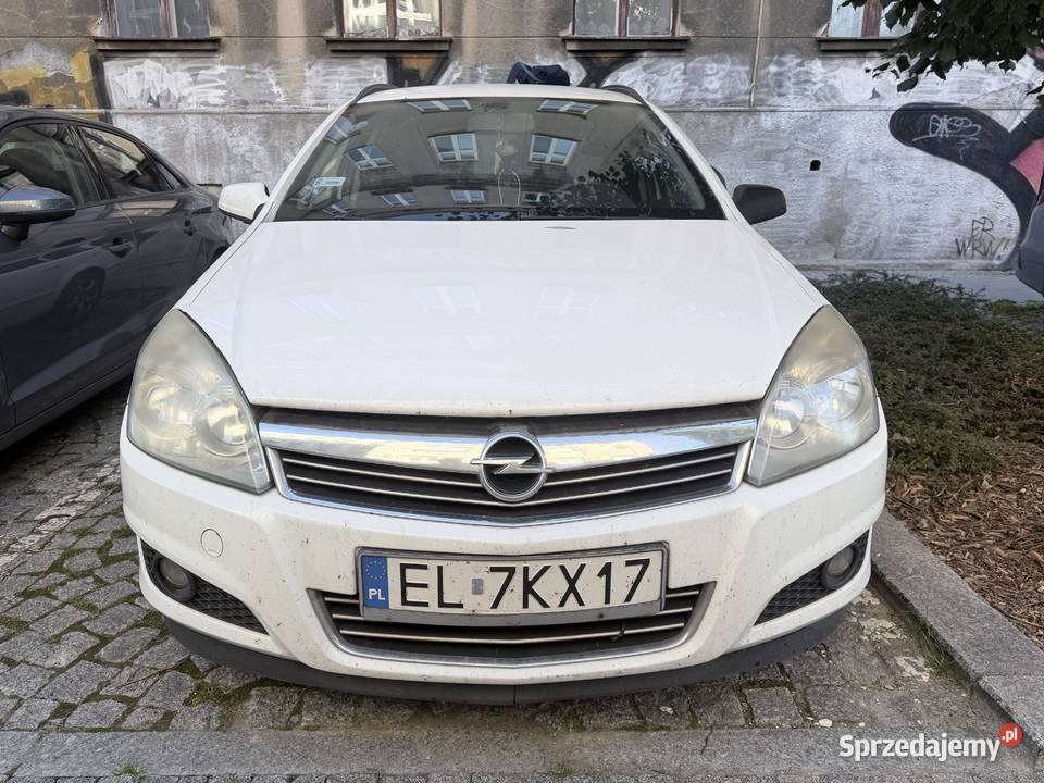 syndyk sprzeda Opla Astra sprzedam