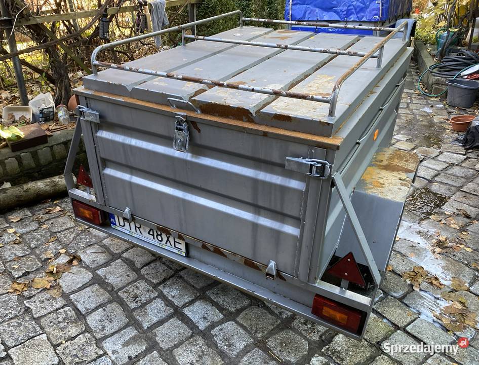 Przyczepa Lekka 750 Kontener Niewiadów Legnica sprzedam