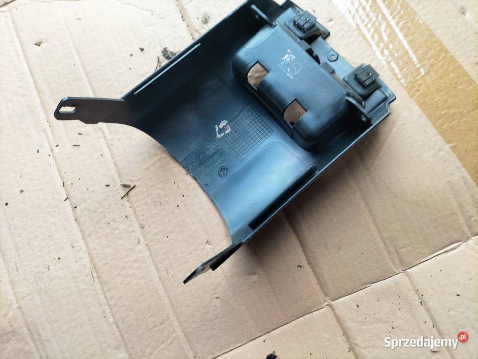 FIAT STILO 3D 735293899 RAMKA POPIELNICZKI TYŁ osobowe Kamień-Kolonia