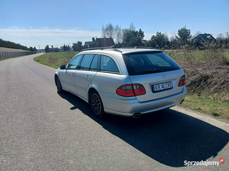 Mercedes E 320 Mercedes E klasa 30 CDI 224 07r Tarnów
