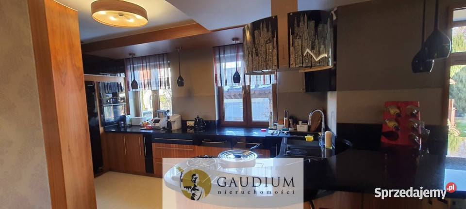 Tczew dom z trzema osobnymi mieszkaniami 5563zł/m2 Sprzedaż pomorskie