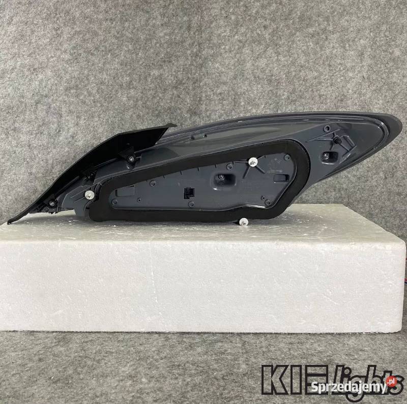 WYPRZEDAŻ NOWE lampy tylne lampa tył Mercedes Bełchatów sprzedam