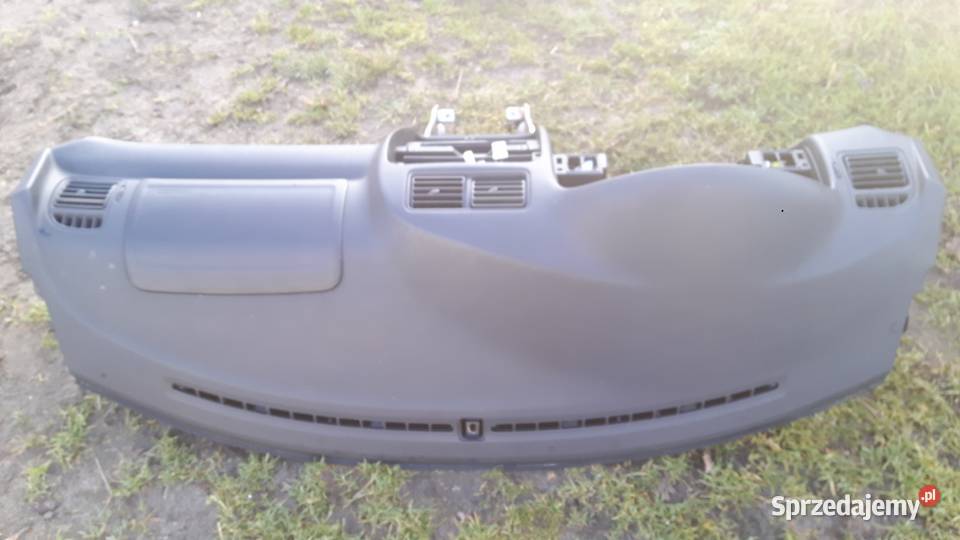 Mazda 323F BA 1998r kokpit deska rozdzielcza osobowe Serock