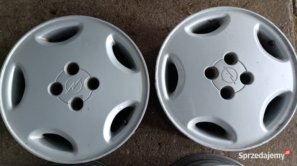 Felgi aluminiowe 4x100 15 Opel Astra GSI Vectra Buszkowo