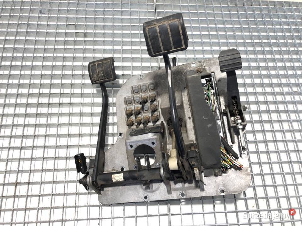 PODSTAWA PEDAŁÓW VOLVO FM7 9801 73 250 ciężarowe sprzedam