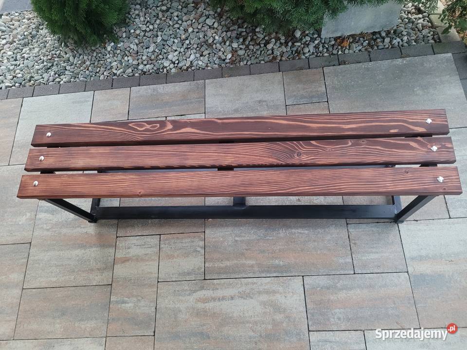 Ławka ogrodowa czarny Szczyrzyc