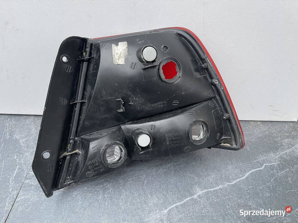 HYUNDAI ACCENT 2 LEWA LAMPA TYŁ Ostroróg sprzedam