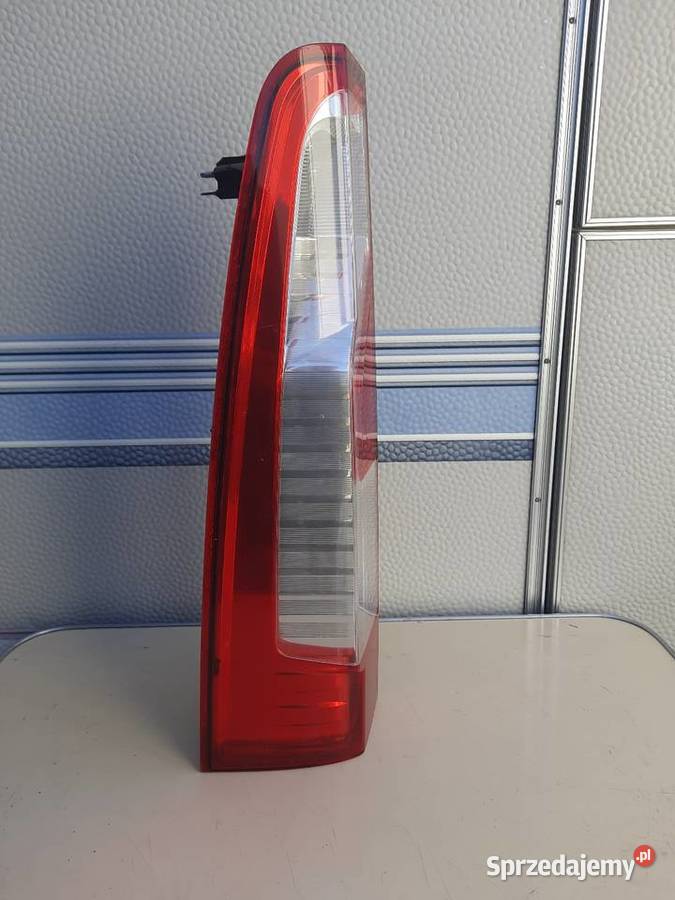 Lampa HELLA MOVANO B MASTER Lampy tylne Skokowa