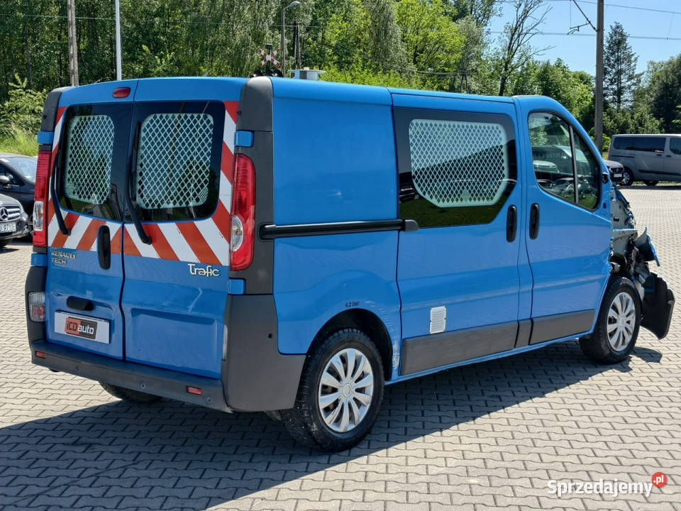 Renault Trafic 20 dci 90 klimatyzacja niski