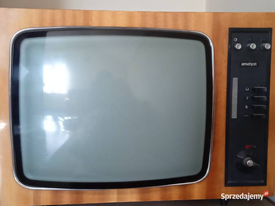 kultowy telewizor z PRL Płock
