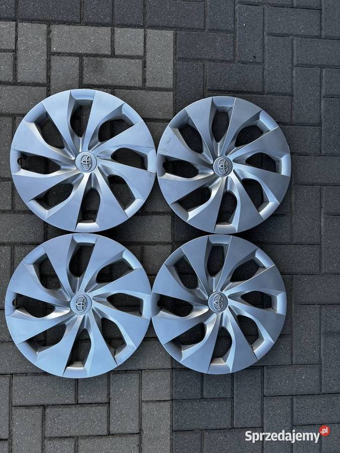 Kołpaki Toyota 16 oryginalne Stan Kołpaki Słupca