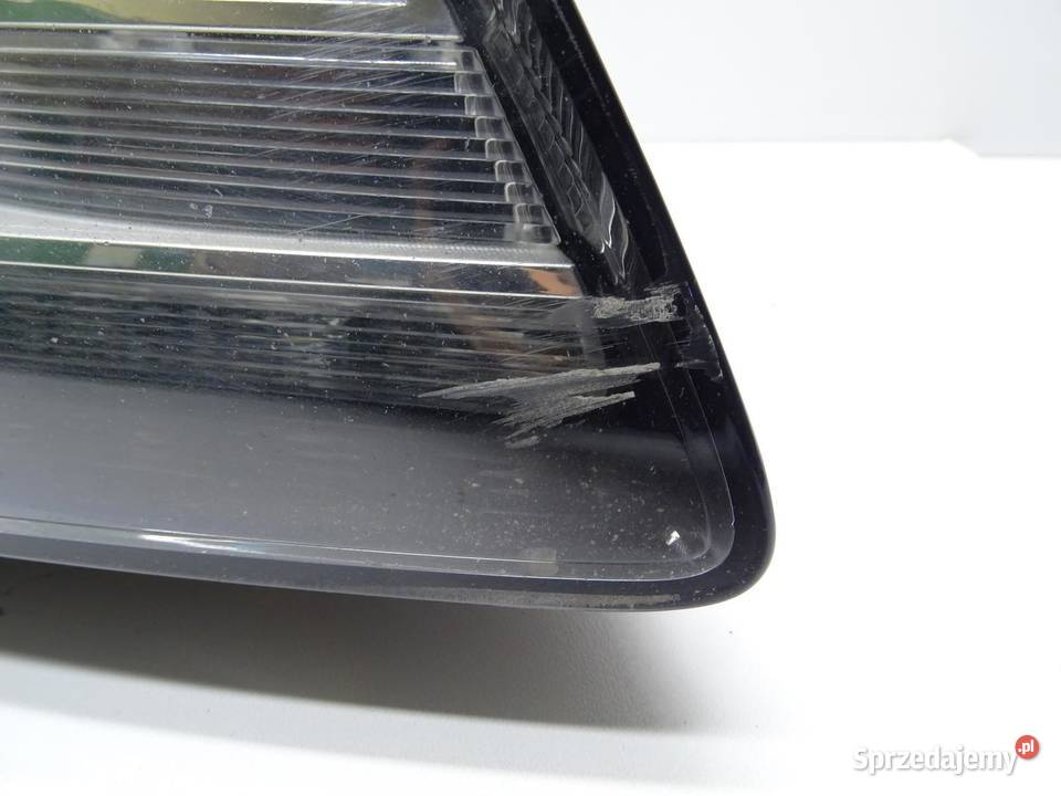LAMPA REFLEKTOR PRAWA PRAWY PRZEDNIA XENON LED Lampy przednie sprzedam