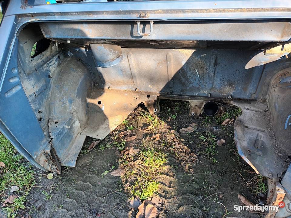 Karoseria fiat 126p podloga podluznica elementy Nisko