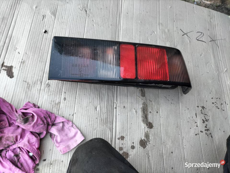 LAMPA TYŁ TYLNA PRAWA FORD SIERRA lampy tylne lubelskie Kamień-Kolonia