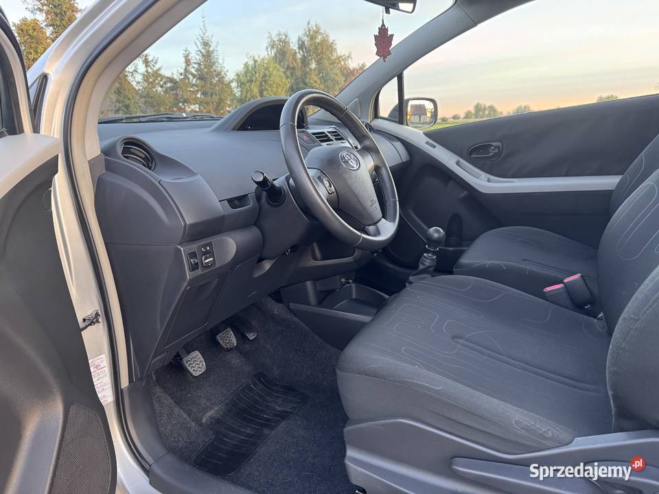 Toyota 13 benzyna super stan Żnin
