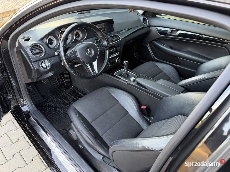 MercedesBenz C180 Coup 2012r polift łódzkie Łódź sprzedam