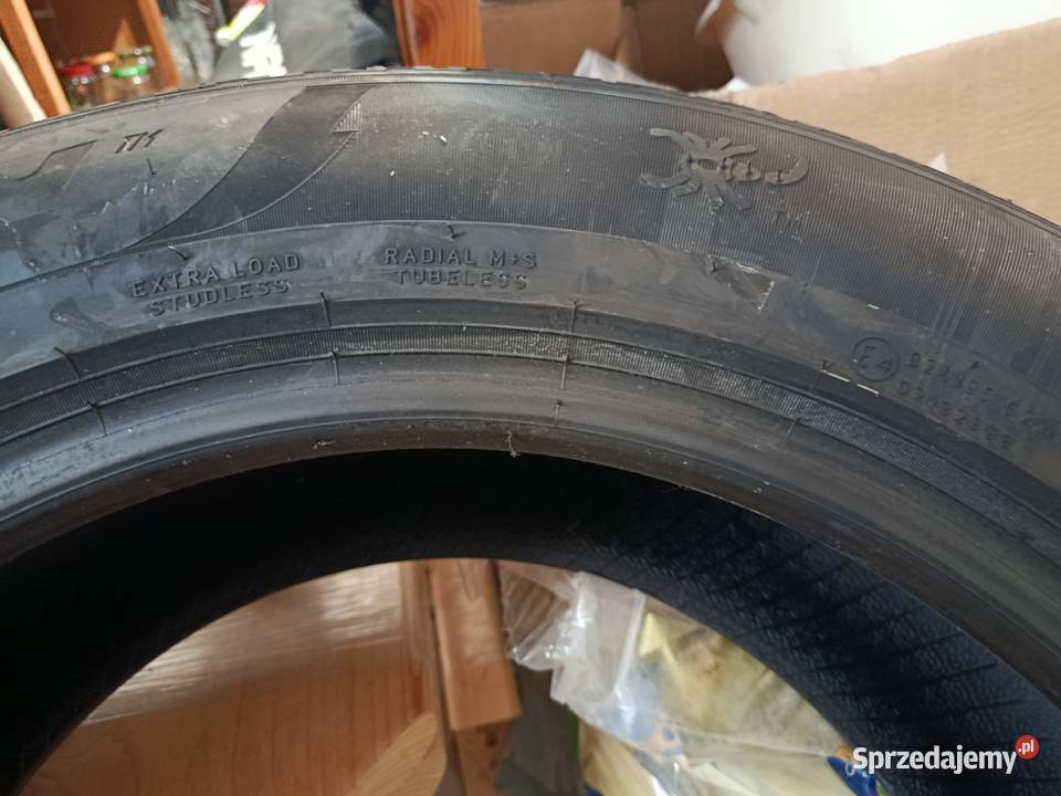 Opony zimowe Pirelli Scorpion Winter 215 65 Xl Roczyny