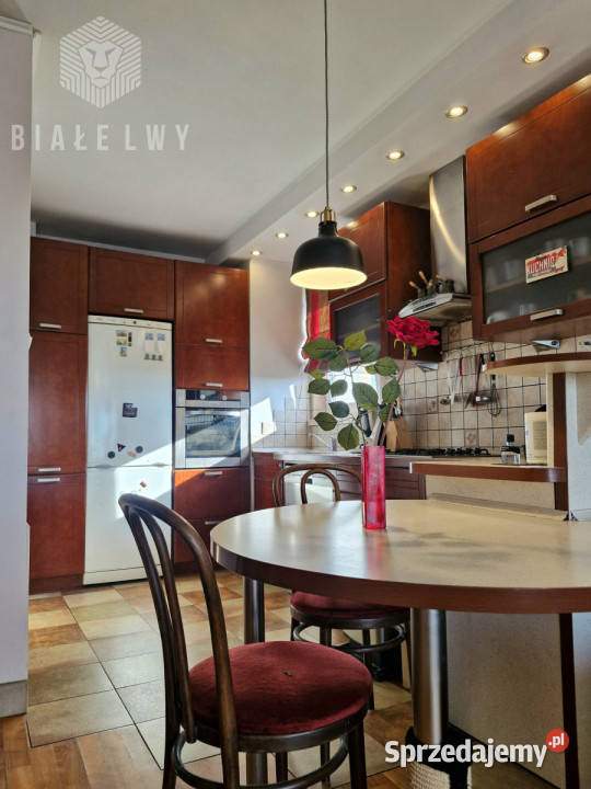 Sprzedaż mieszkania 6355m2 3 pokojowe Warszawa