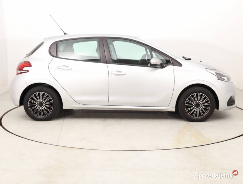 Peugeot 208 12 PureTech Bielany Wrocławskie