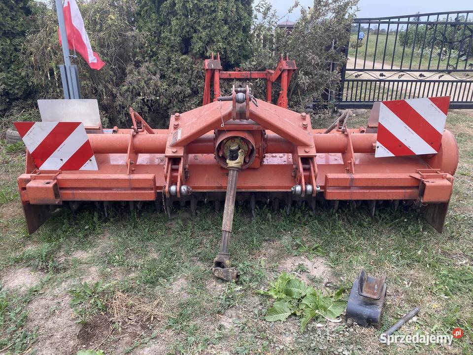 Glebogryzarka KUHN TC300 Pawłowo Kościelne