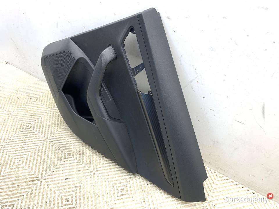 BOCZEK DRZWI LEWY TYŁ SKODA KAROQ SUV TAPICERKA sprzedam