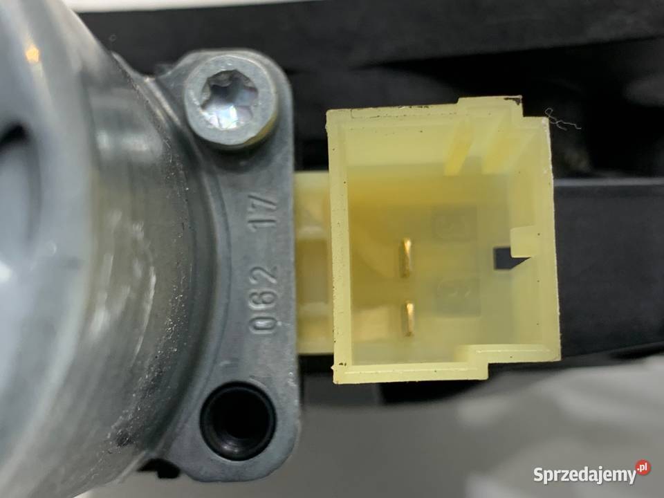 PODNOŚNIK SZYBY PRAWY TYŁ AUDI A4 B9 8W0839462 podkarpackie sprzedam