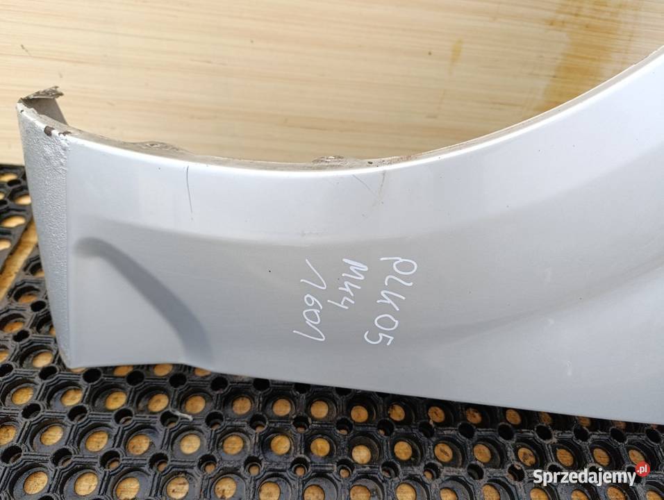 FORD MONDEO MK4 BŁOTNIK PRZÓD LEWY 76 Zbierkowo