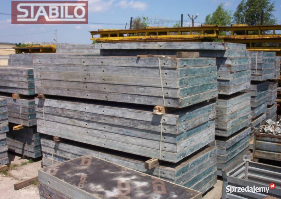 Wyprzedaż szalunków ściennych używanych DOKA