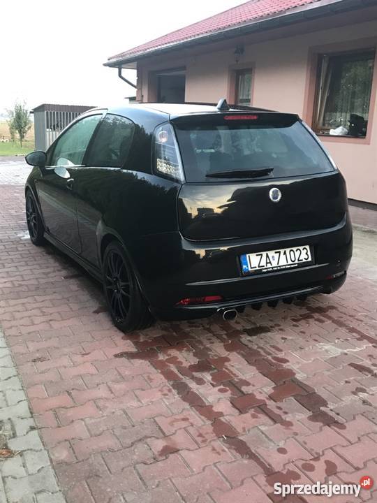 Fiat Grande Punto Sport 14 16v odtwarzacz DVD Mokre