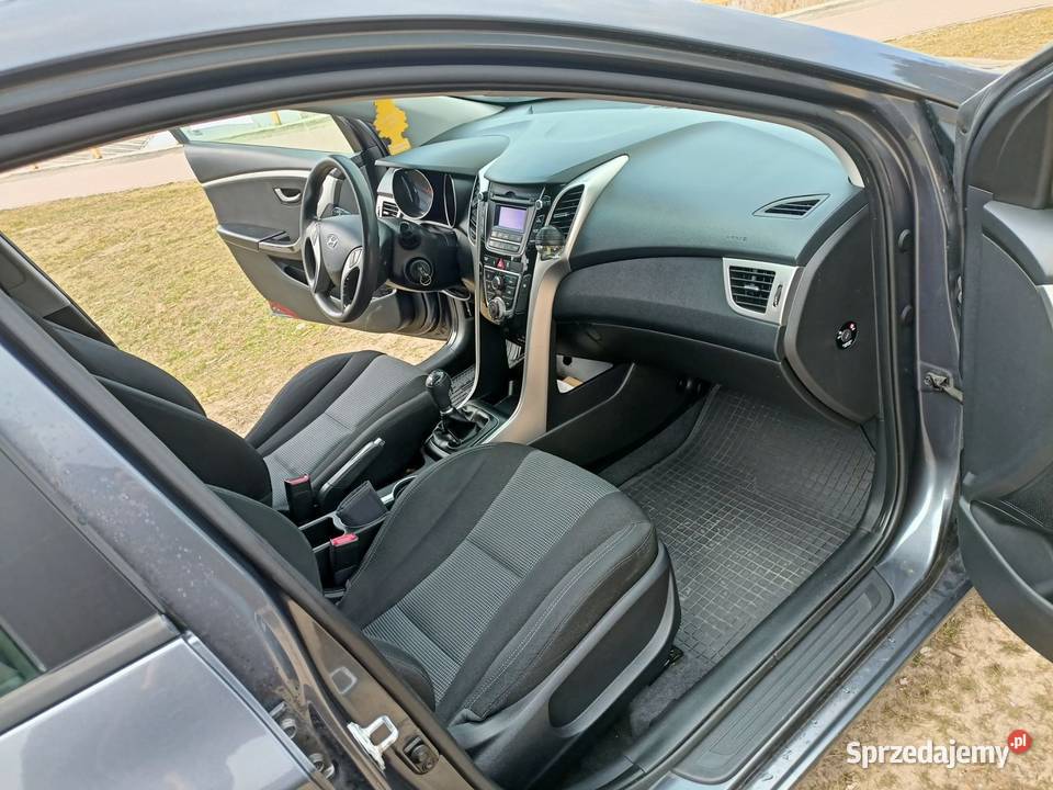 Hyundai i30 16CRDi 2015 100Oryginał Bezwypadkowy wspomaganie kierownicy świętokrzyskie