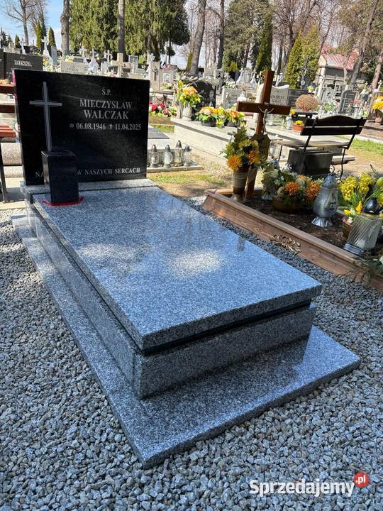 NAGROBEK POMNIK GRANITOWY STRZEGOM IMPALA Z