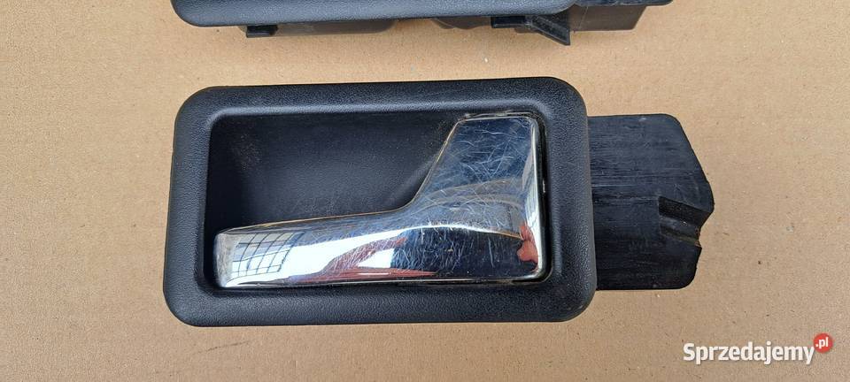 Klamka drzwi wewnętrzna prawa 893836020 Audi 80 osobowe Luzino