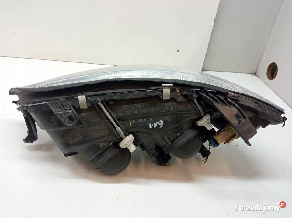 LAMPA PRZÓD PRAWA EU 084421124R Opel Omega III Motoryzacja sprzedam