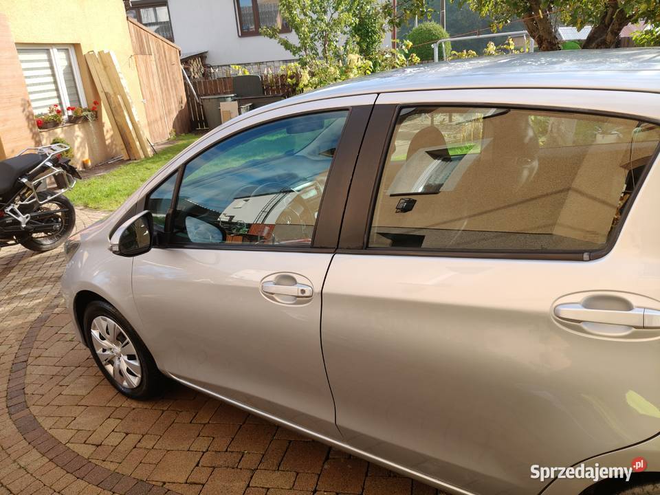 Toyota Yaris 3 2013 10 benzyna Yaris