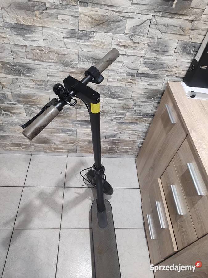 Hulajnoga elektryczna Xiaomi 365 sprawna Pojazdy elektryczne i spalinowe Pobiedziska sprzedam