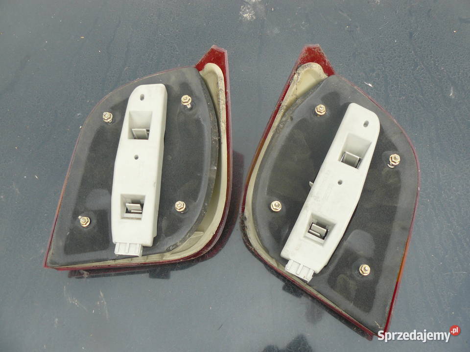 Lampa Tylna prawa lewa Ford fiesta mk3 8996 osobowe Kraków