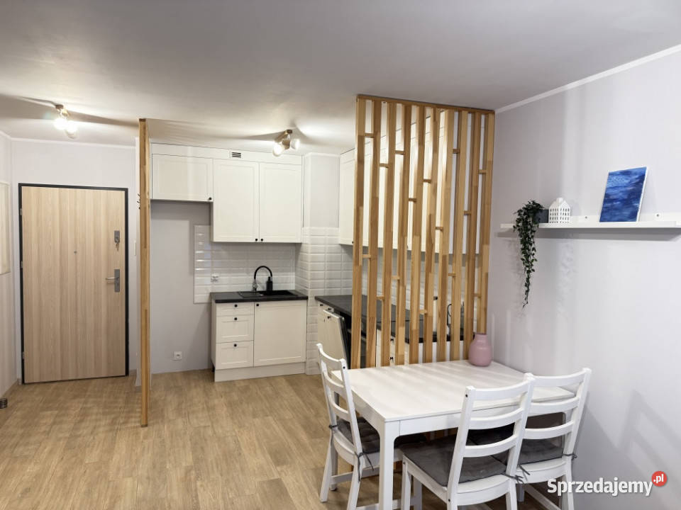 Mieszkanie dwupokojowe z komórką lokatorską bez balkon pomorskie sprzedam