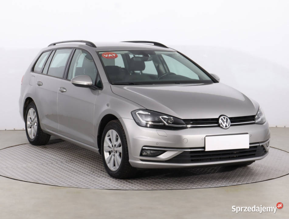 VW Golf 15 TSI podgrzewane fotele mazowieckie