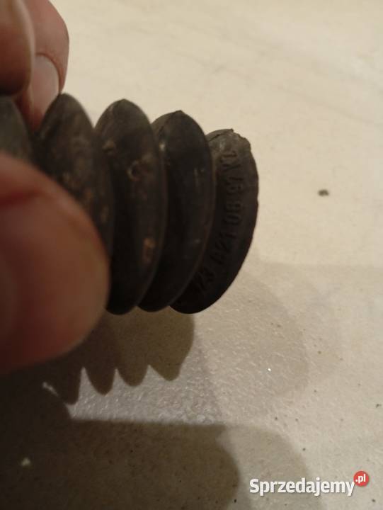 Gumy drzwi przelotki na przewody łączniki osobowe Bychawa sprzedam