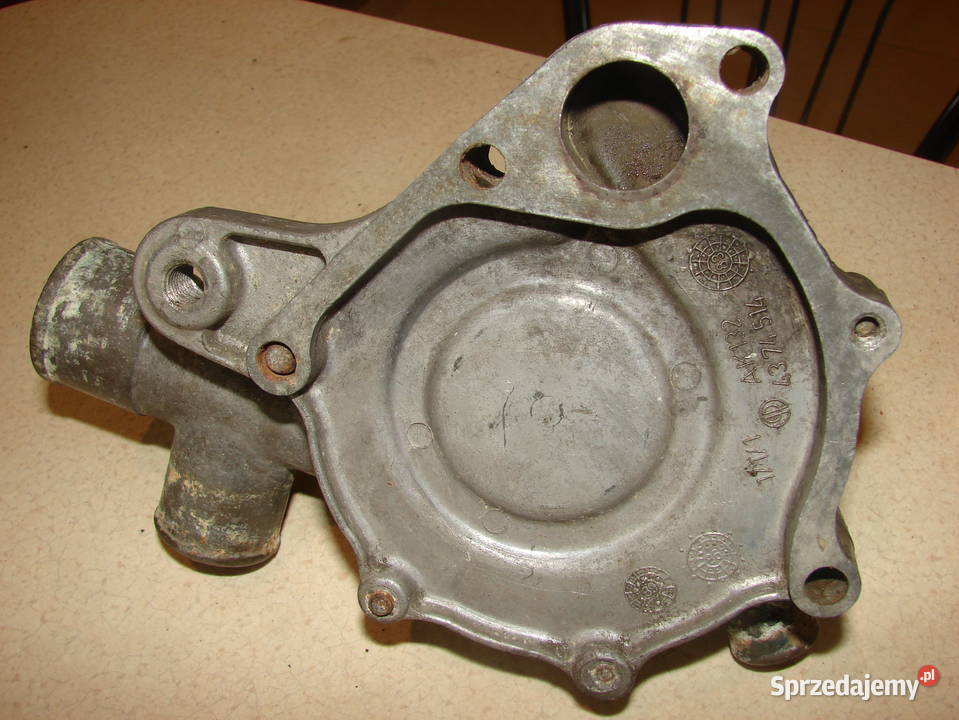 Pompa wody Fiat 125p z PRLu pompy wody pomorskie Starogard Gdański