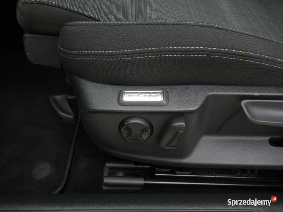 Volkswagen Passat BEZWYPADKOWY KAMERA AppConnect Warszawa