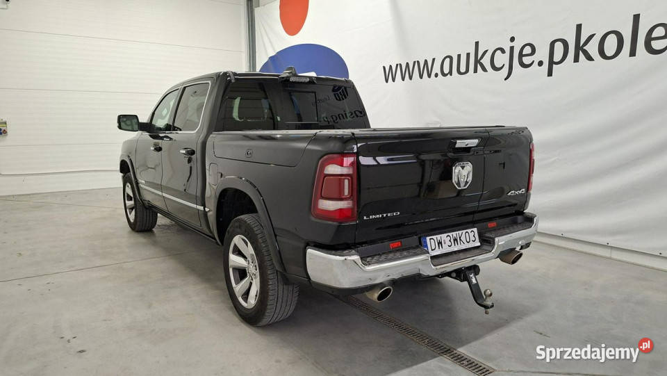 RAM 1500 57 V8 Crew Limited Chrome AWD
