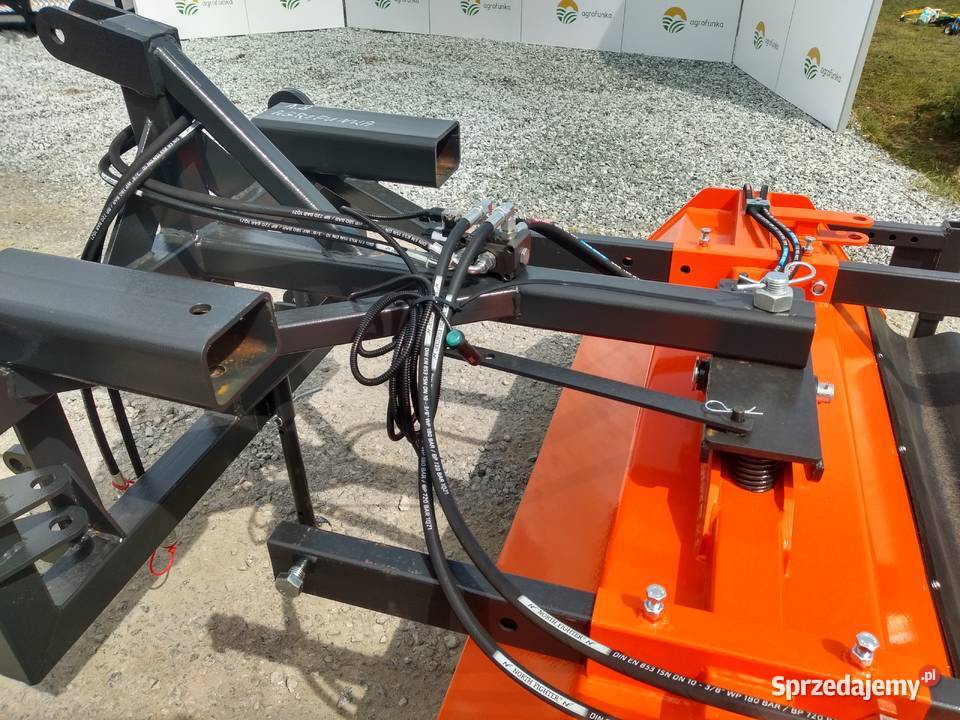 Nowa zamiatarka METALTECHNIK szerokość 14m24m Lesko
