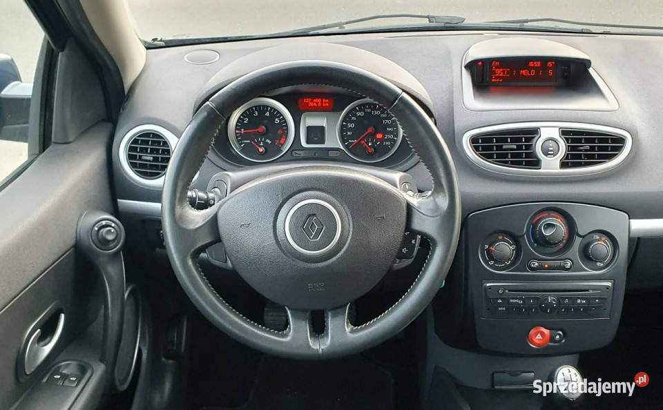 Renault Clio Niski przebiegSerwis w ASO Przyszowice sprzedam