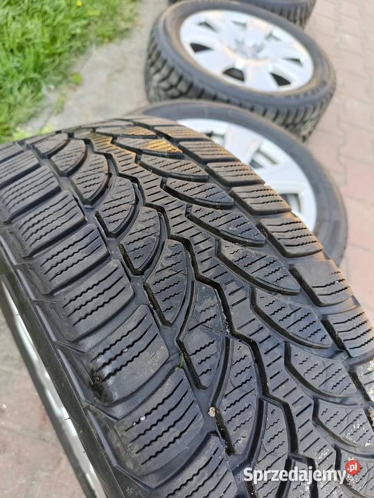 Alufelgi Audi z oponami zimowymi Super stan Audi (oryginalne) Potworów sprzedam